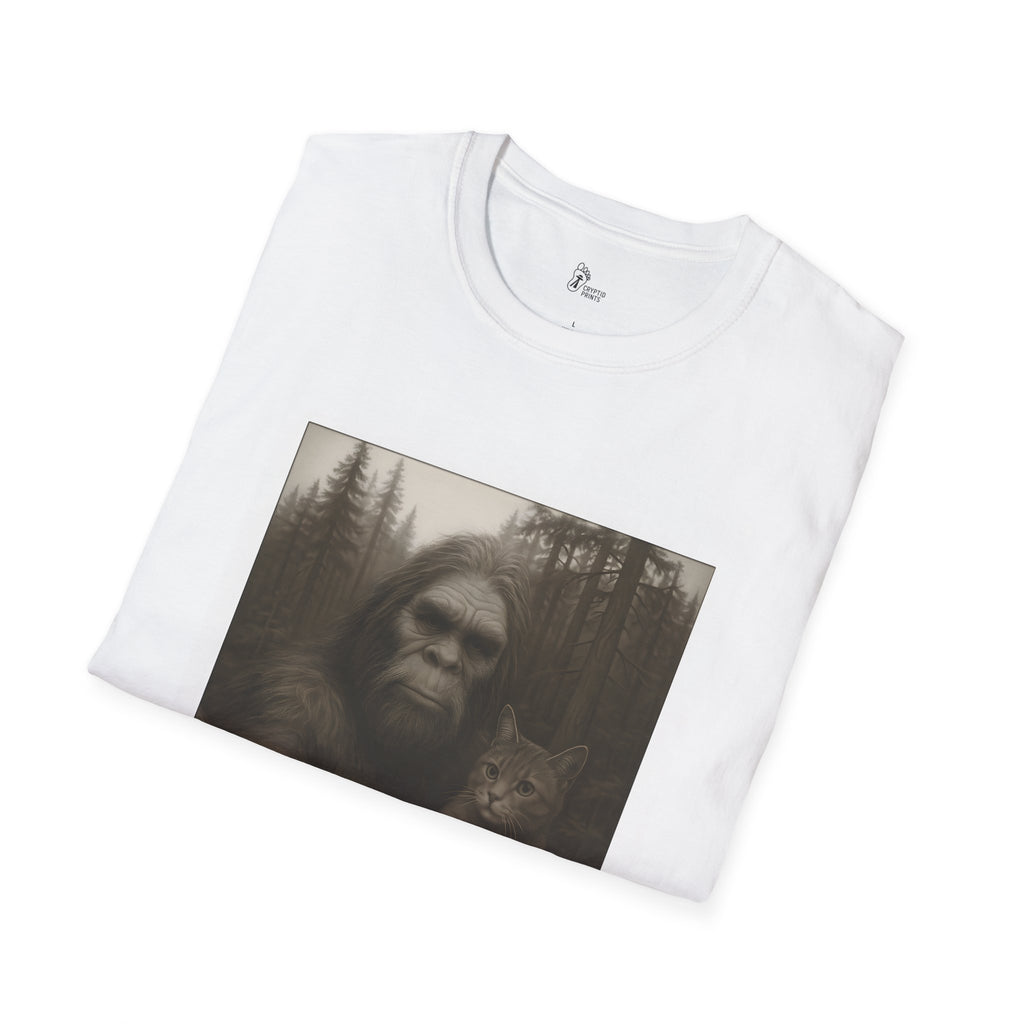 Me and Whiskers, 1989 - Bigfoot Retro-Photo Selfie T-Shirt